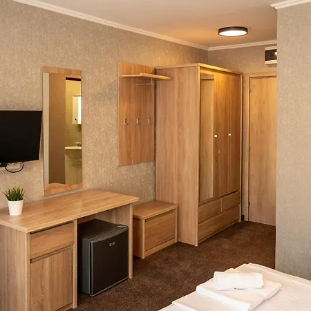 Tarnovka - Guest Хотел *