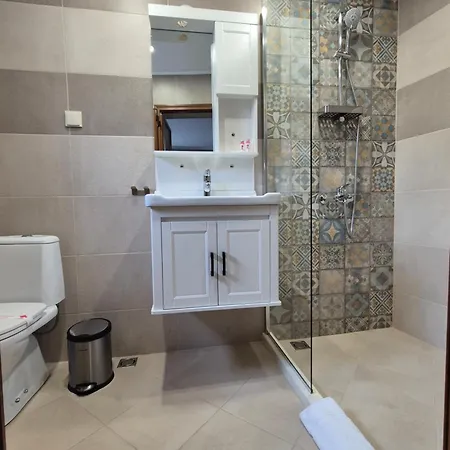 Хотел Tarnovka - Guest *