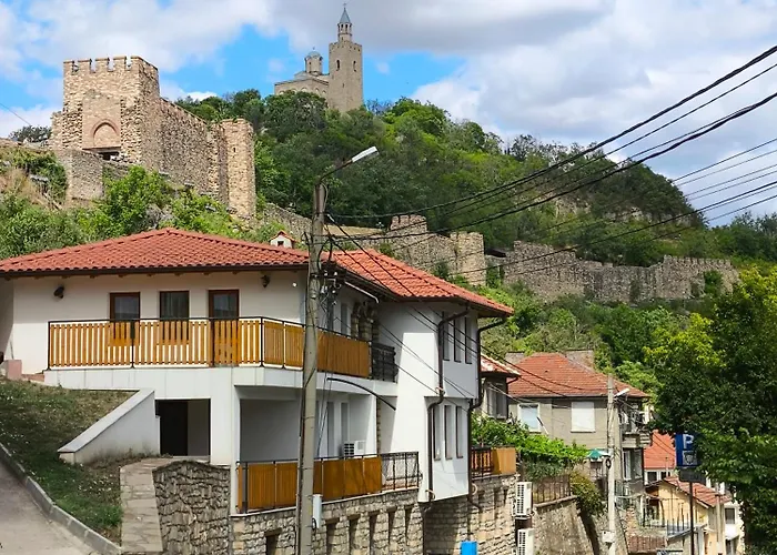 Tarnovka - Guest Хотел