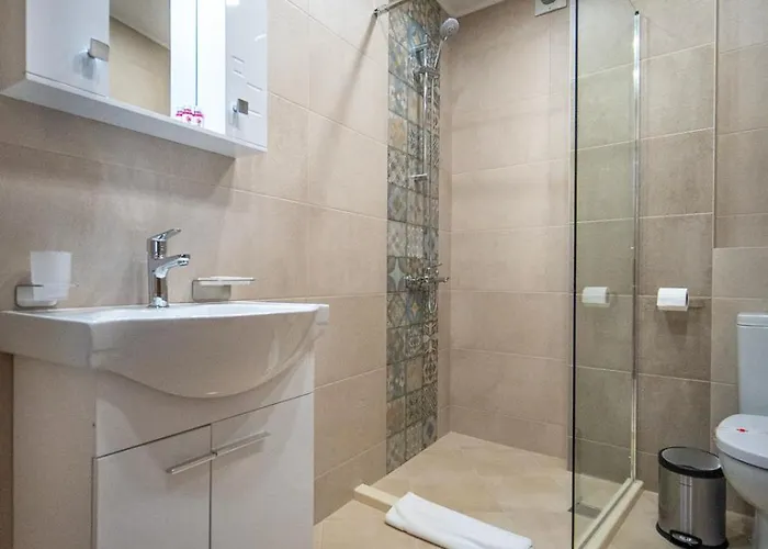 Tarnovka - Guest Хотел